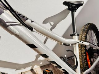 Bicicleta Scott Scale 24 Disc Plata
