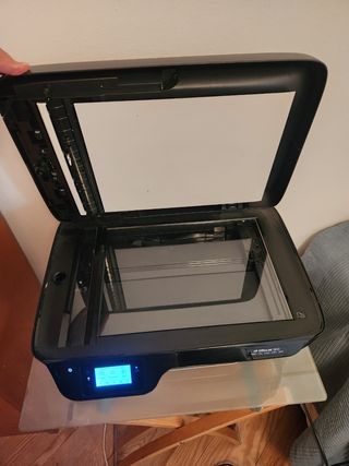 Impresora HP OfficeJet 3833 con escáner