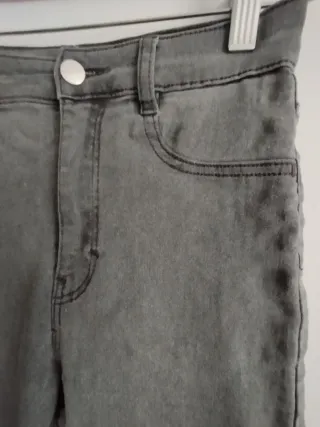 Pantalón vaquero gris Pull&Bear