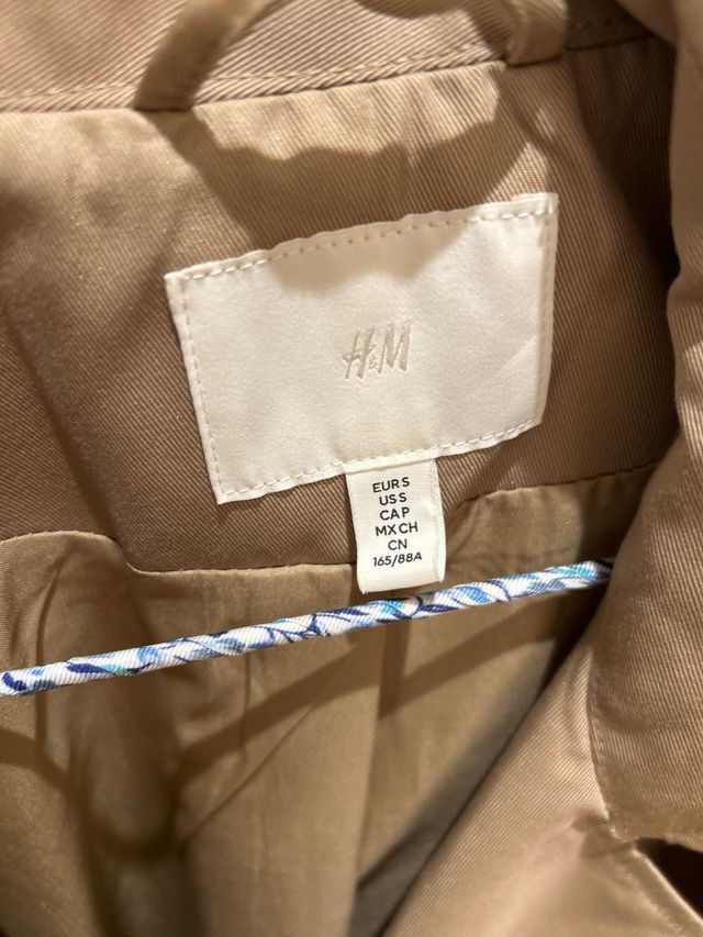 Gabardina corta H&M beige