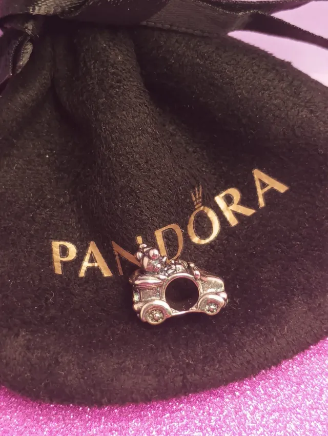 Charm Pandora Coche con Figuras