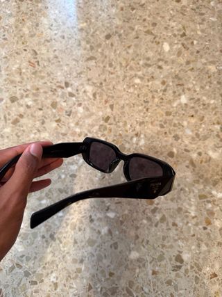 Gafas de sol Prada negras