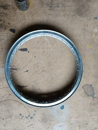 Llanta d'alumini 18"