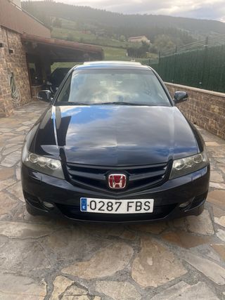 Honda Accord 2.4 190cv executive