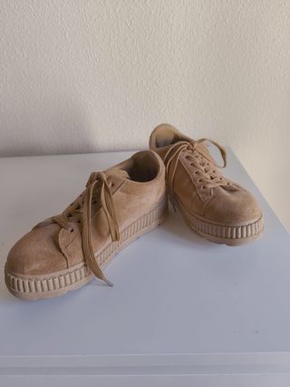 Zapatos de ante beige plataforma bajos