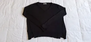 Jersey negro cuello pico talla S