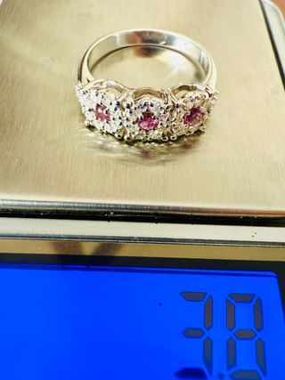 Anillo Oro Blanco 18K Rubíes y Diamantes Naturales