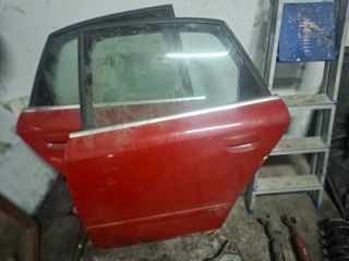 Puertas Audi A4 B6/B7 Sedán Rojas