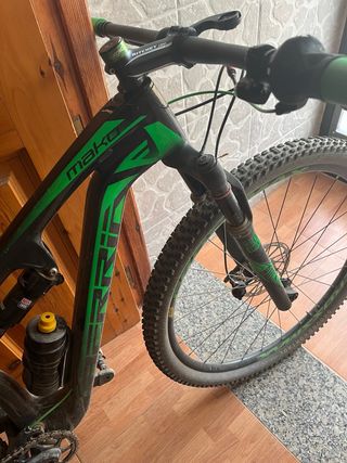 Bicicleta de montaña cuadro carbono