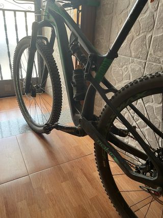 Bicicleta de montaña cuadro carbono