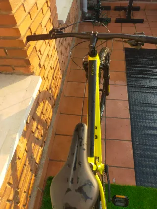 Bicicleta Scott Scale M 2023