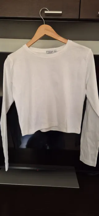 Camiseta top  manga larga Bershka blanca mujer