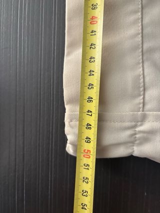 Chaqueta beige clásica