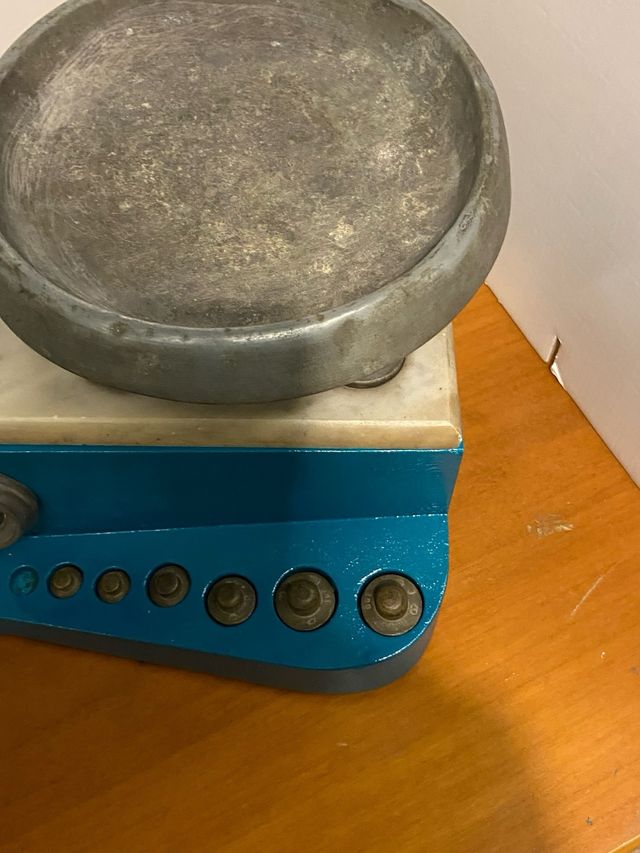 Bilancia antica restaurata anni '60