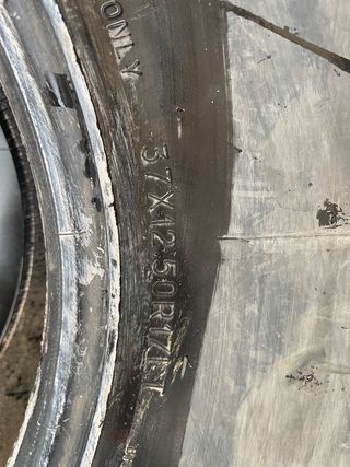 Neumáticos BFGoodrich Mud Terrain T/A 37/12,5/17