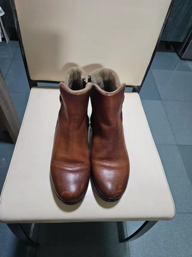 Botines de piel talla 40