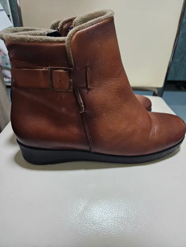 Botines de piel talla 40