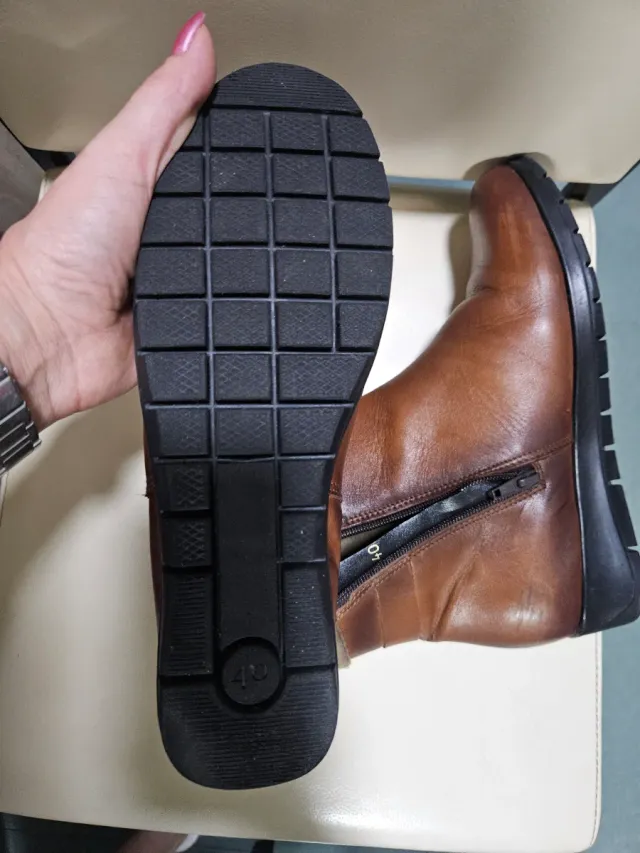 Botines de piel talla 40