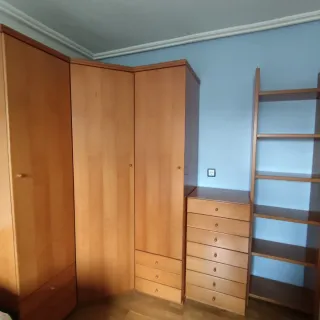 Mobile ad angolo, symphonier e mensole