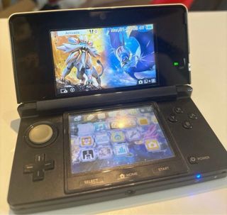Nintendo 3DS Negra + Cargador + Homebrew