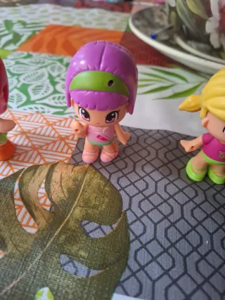 COLECCIÓN PIN y PON NUEVISIMAS. (CASITA DE REGALO)