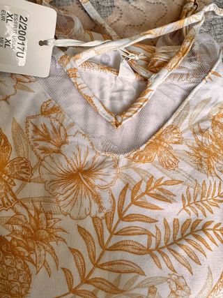 Camisón Gisela floral mostaza y blanco