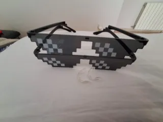 Gafas Pixeladas Thug Life