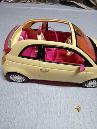Coche Barbie Convertible Amarillo