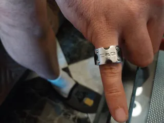 Anillo D&G Hombre Negro y Plateado
