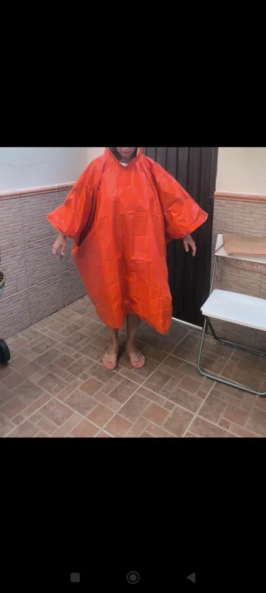 5 Ponchos da Emergenza Impermeabili