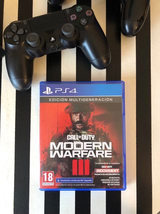 PS4 (PlayStation 4) Negra + Call of Duty