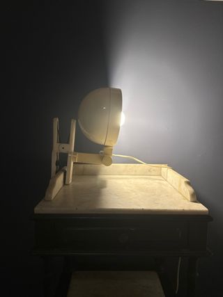 Lámpara antigua de médico