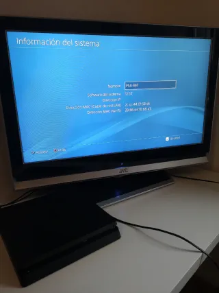 PS4 Slim 1TB Negra + Cables