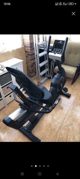 Bicicleta estática reclinada