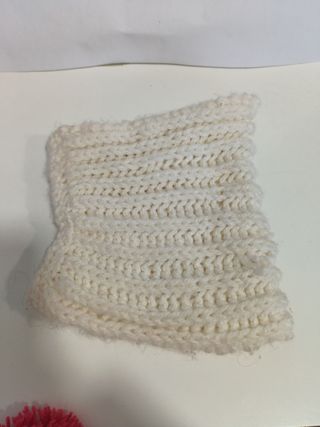 Conjunto gorro y braga cuello tejido hechas a mano