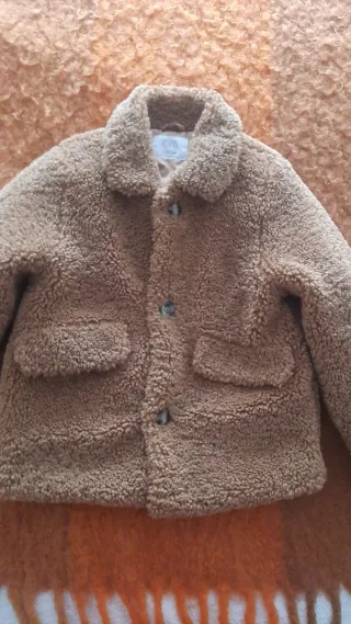 Chaqueta Zara borreguita niña marrón
Talla 10