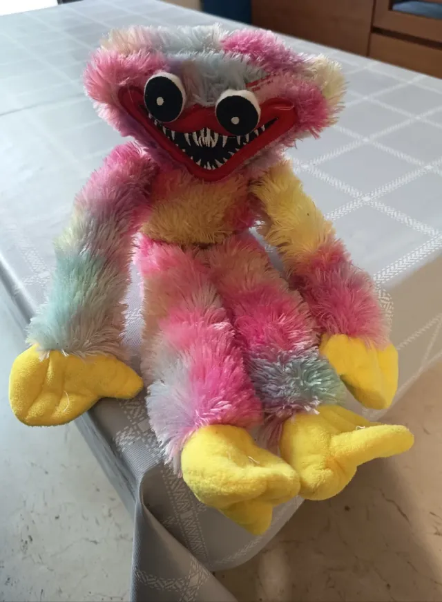 Peluche Huggy Wuggy Arcoíris