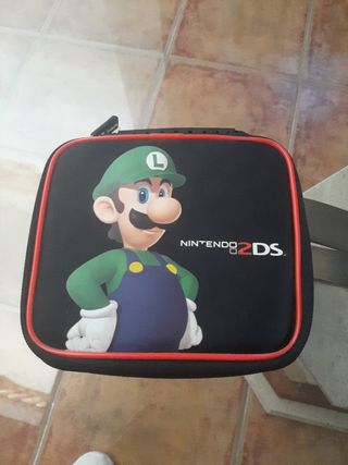 Funda Nintendo 2DS Luigi