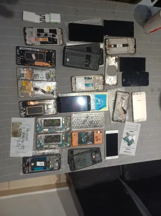 Pacchetto di ricambi per cellulari Huawei, LG, Samsung, Xiaomi
