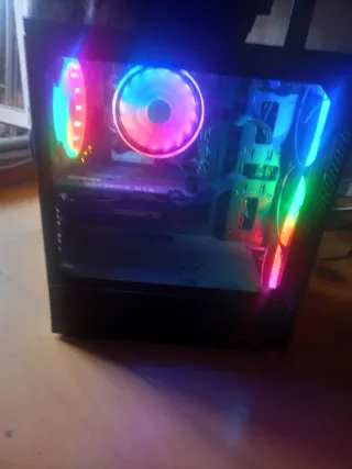 Ordenador Gaming sobremesa 8GB RAM