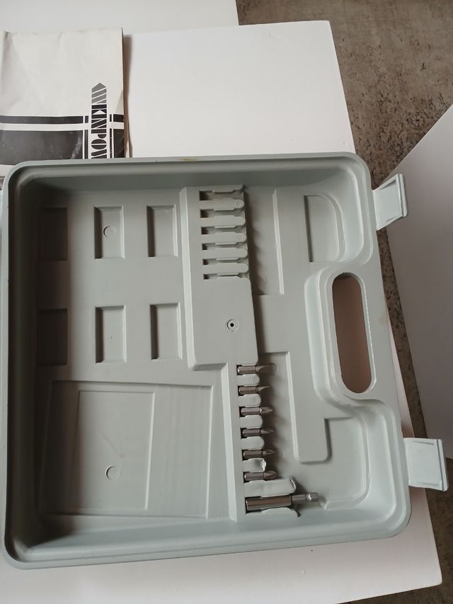 Taladro atornillador