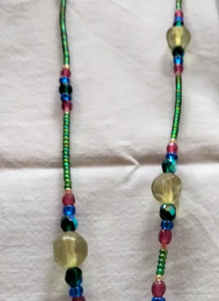 Collar de abalorios hecho a mano