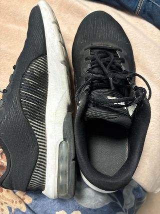 Zapatillas Nike Max Advantage 2 Negras