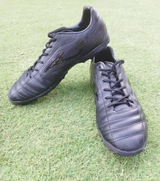 Zapatillas Joma Águila 821 TF Negras Fútbol Sala