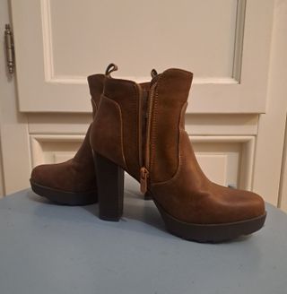 Botines de tacón marrón mujer