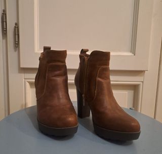 Botines de tacón marrón mujer