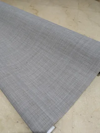 Estores enrollables grises