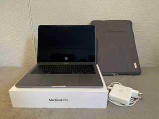 MacBook Pro 13 2019 4 Puertos
Gris Espacial