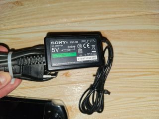 Consola PSP 3004 Negra + Cargador