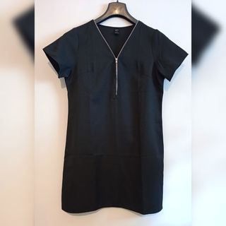 Vestito nero Emery Rose con zip
